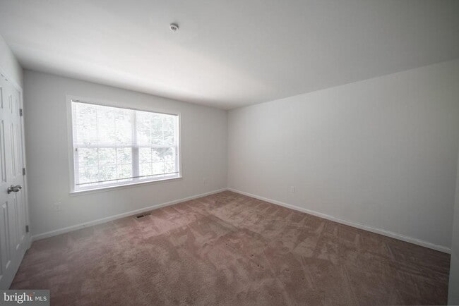 Building Photo - 7356 Tottenham Dr