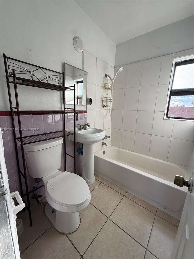 Building Photo - 3330 NW 48th Terrace