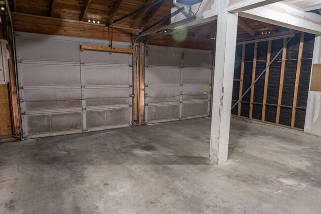 Building Photo - 3bd/2.25ba Sammamish House