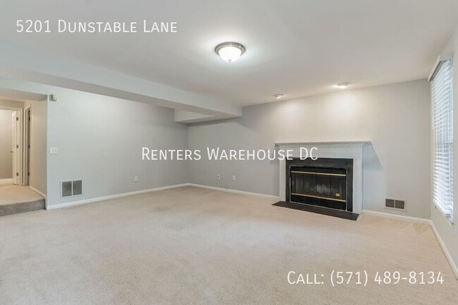 Building Photo - 5201 Dunstable Ln