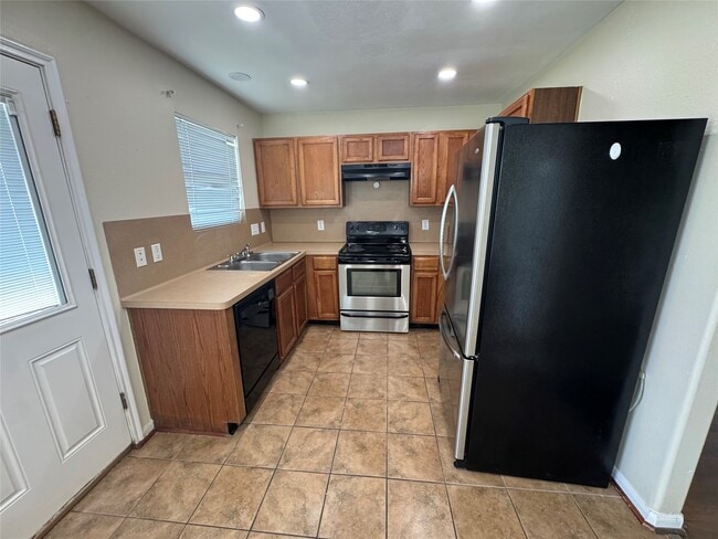 Building Photo - 13235 Seagler Park Ln