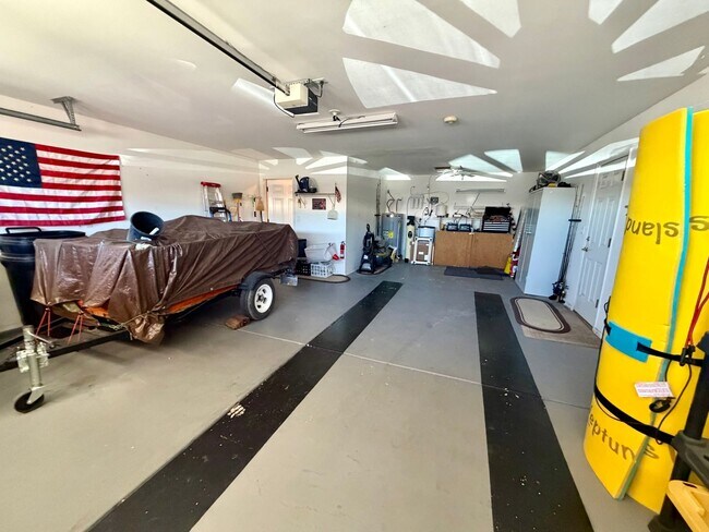 Building Photo - 2921 Alibi Dr