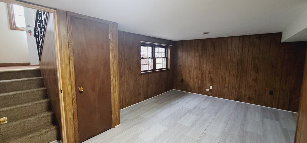 Building Photo - 8578 Kirsch Rd