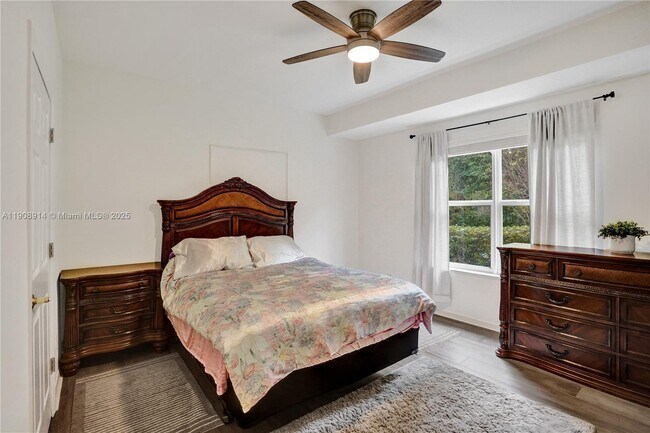 Building Photo - 21190 N Sweetwater Ln