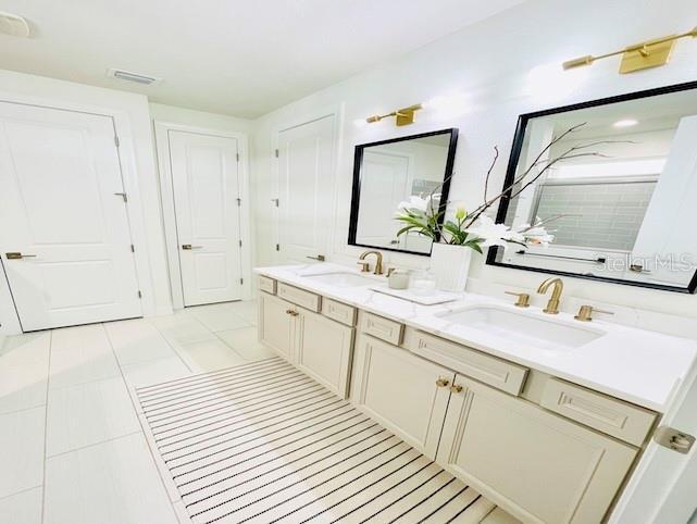 Building Photo - 68 Park Front Ln