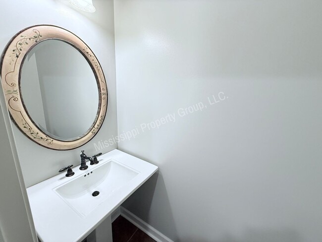 Building Photo - 3BR/3.2BA For Rent