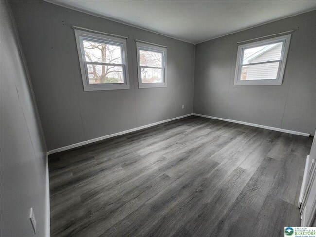 Building Photo - 1631 North Blvd