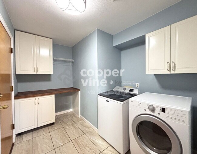 Building Photo - 1197 Clubhouse Dr