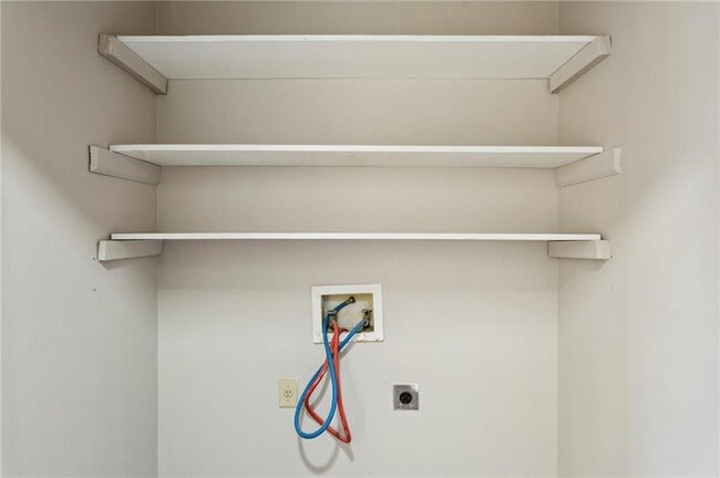 Building Photo - 752 Barnes Mill Trace NE