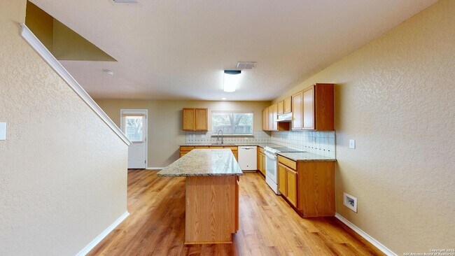 Building Photo - 117 Foxglove Pass