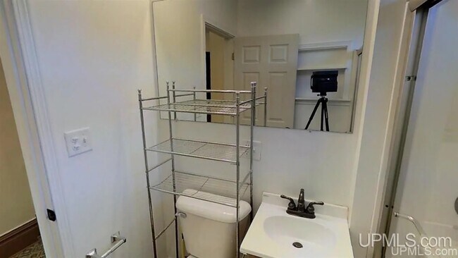 Building Photo - 1530 Fitch Ave