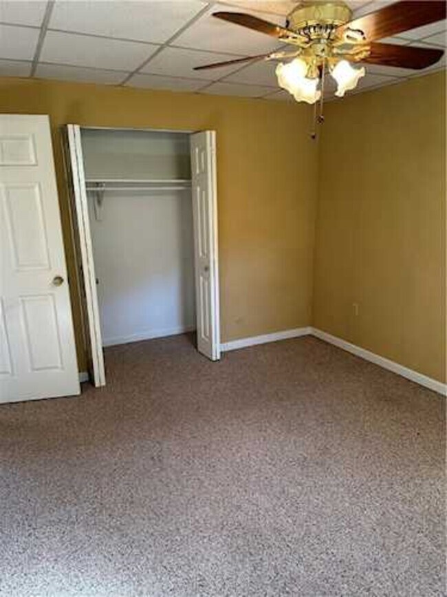 Building Photo - 234 Sunnyland