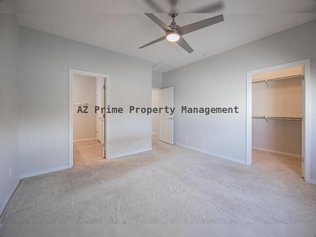 Building Photo - 6412 S 24th Pl