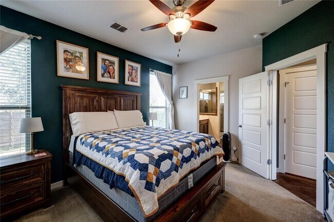 Building Photo - 2101 Rivers Edge Way