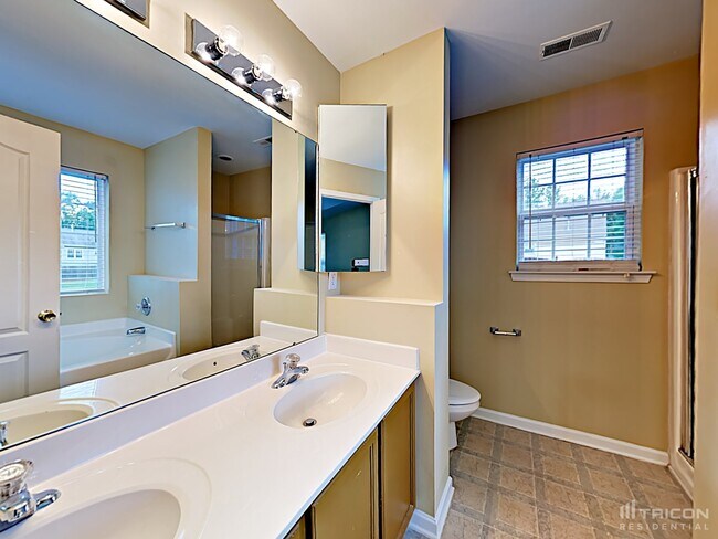 Building Photo - 7105 Angela Marie Ct
