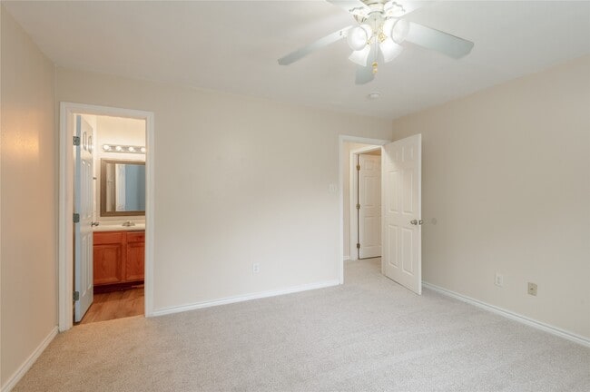 Building Photo - 636 Avenue H
