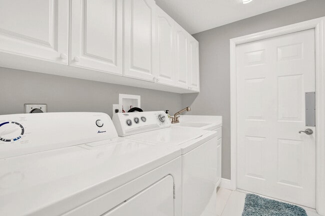 Building Photo - 8522 Belfry Pl