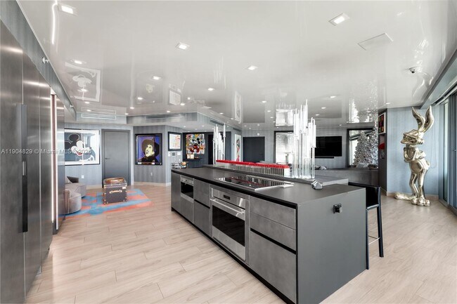 Building Photo - 19955 NE 38th Ct