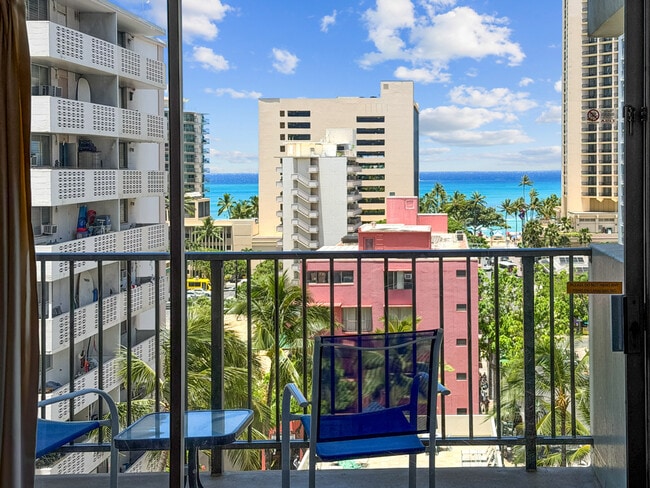 Building Photo - 2440 Kuhio Ave.