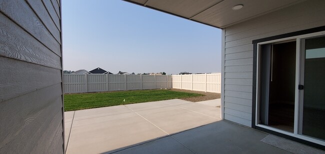 Building Photo - 10109 W Novato Dr