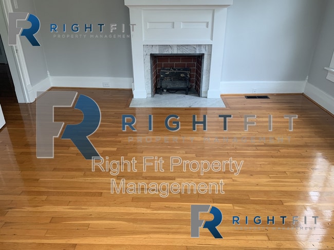 Building Photo - 2012 6th Ave