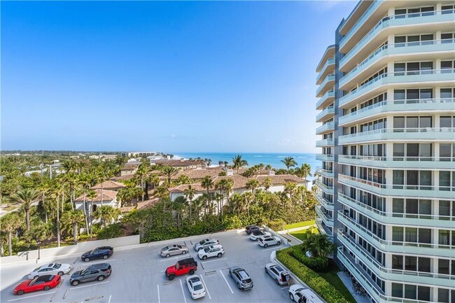 Building Photo - 3554 Ocean Dr