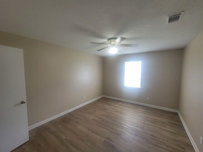 Building Photo - #207 Flores Lane
