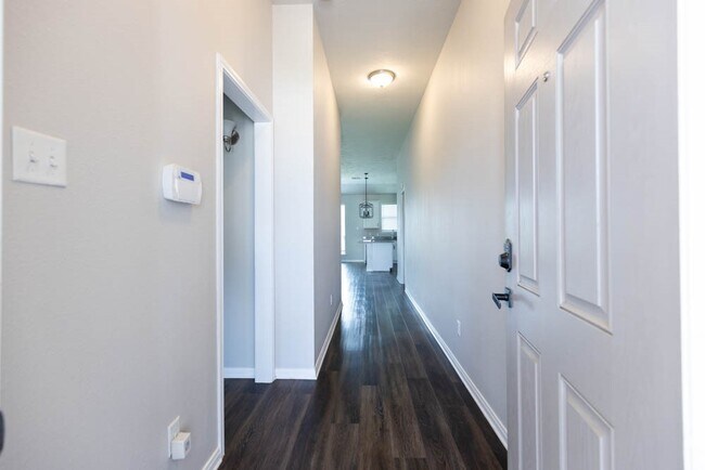 Building Photo - 1001 Rootstock Rd.