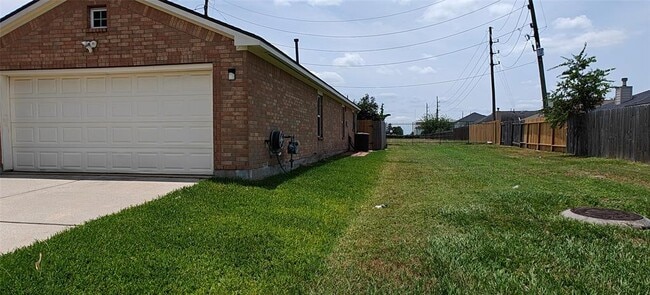 Building Photo - 11727 Forest Wind Ln