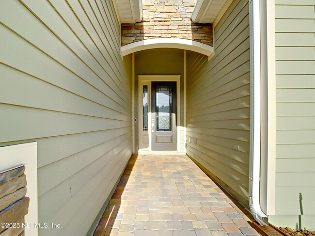 Building Photo - 380 Brybar Dr