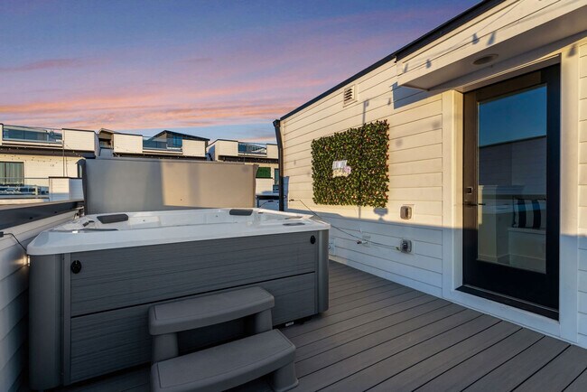 Building Photo - 1313 Baptist World Center Dr