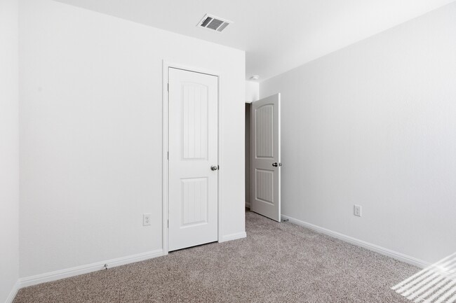 Building Photo - 1904 Marlin Spike Dr