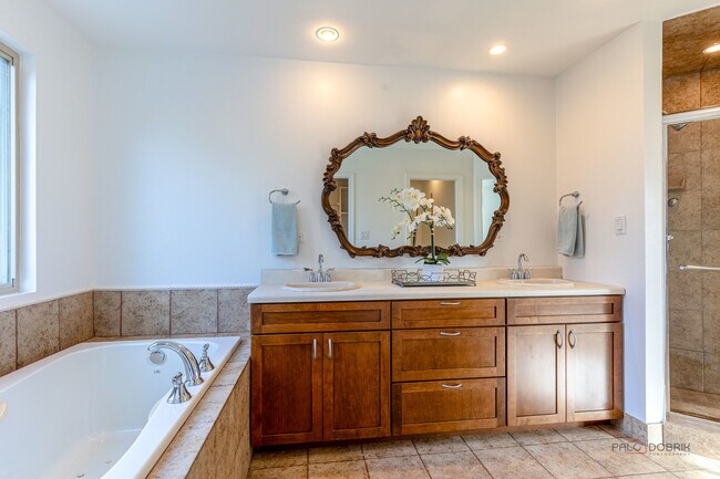 Building Photo - 20772 N William Ave