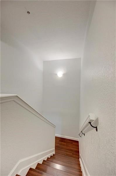Building Photo - 6746 W Sample Rd