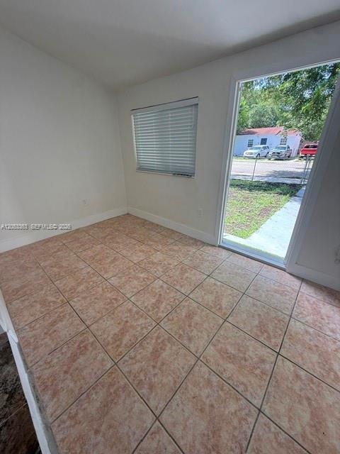 Building Photo - 1121 NW 56th St