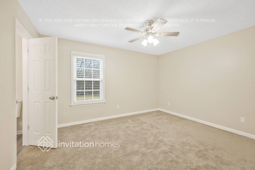 Building Photo - 4728 Greystone St