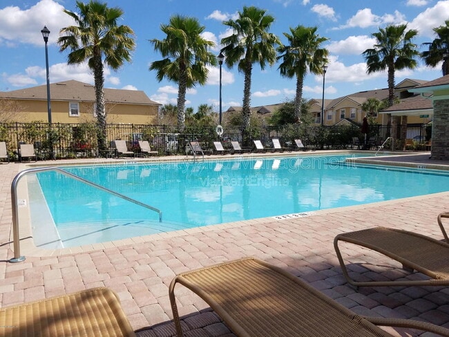 Building Photo - 7071 Deer Lodge Cir