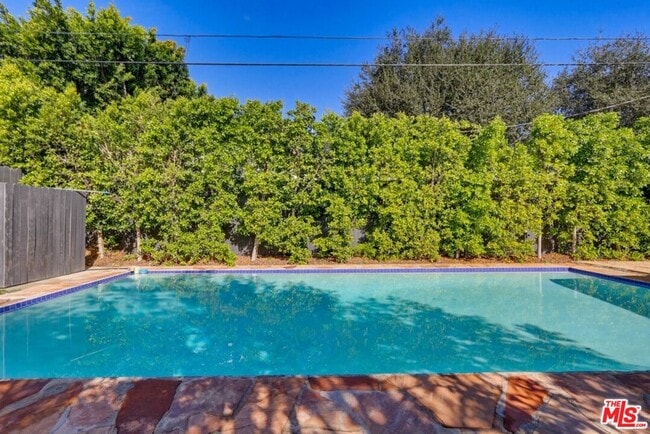 Building Photo - 12005 Hesby St