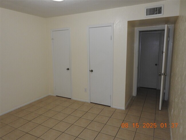 Building Photo - 6305 Westward St