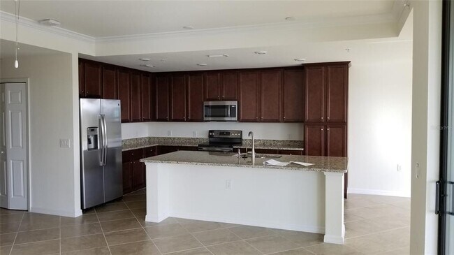 Building Photo - 17118 Vardon Ter