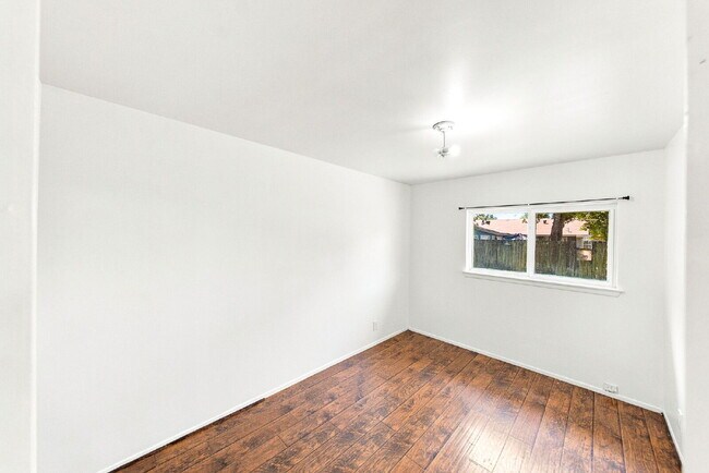 Building Photo - Ask about current rent incentives and specials being offered and book your self guided tour today.