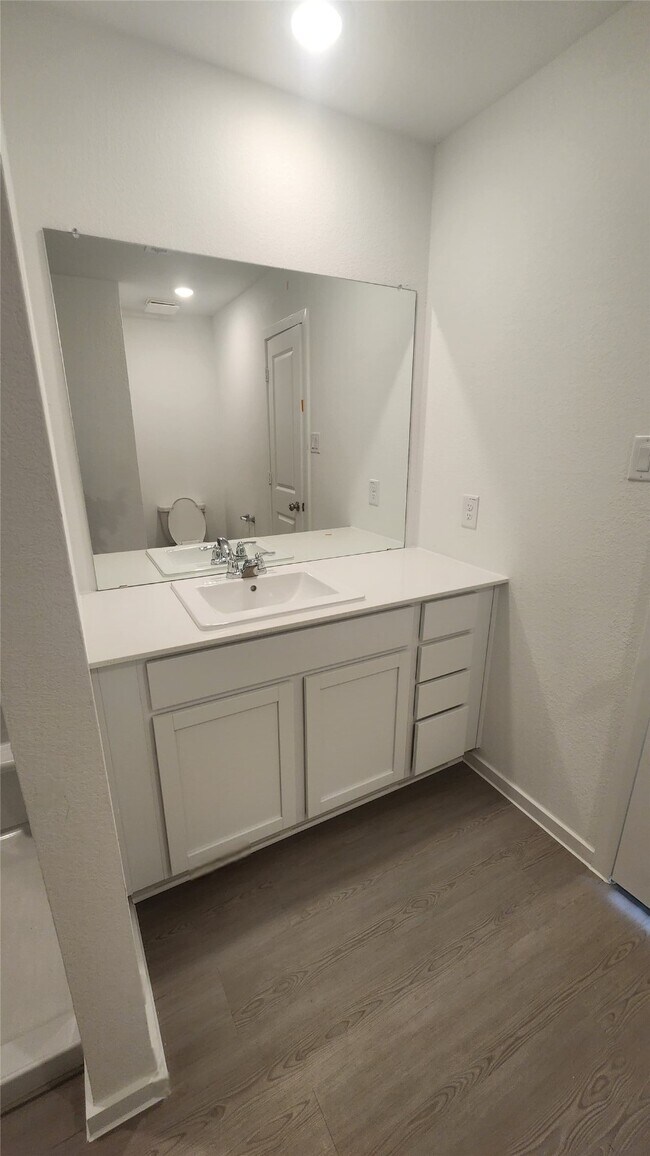 Building Photo - 9238 Coral Trout Wy