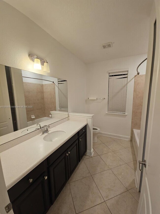 Building Photo - 174 Antilles Rd