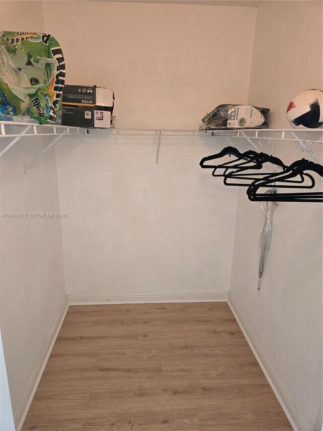 Building Photo - 888 Douglas Rd