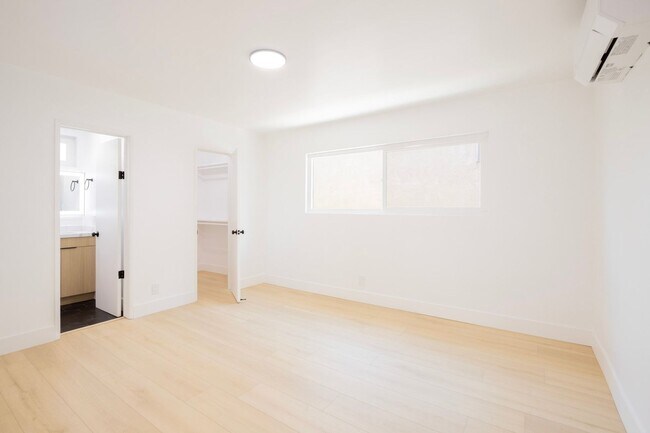 Building Photo - 3729 Glendon Ave