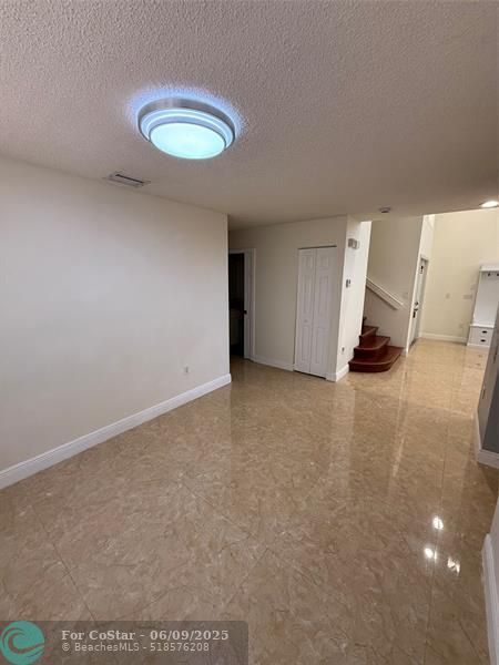 Building Photo - 11660 NW 52nd Ct