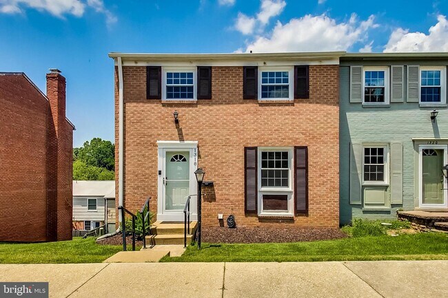Building Photo - 1318 Palmer Rd