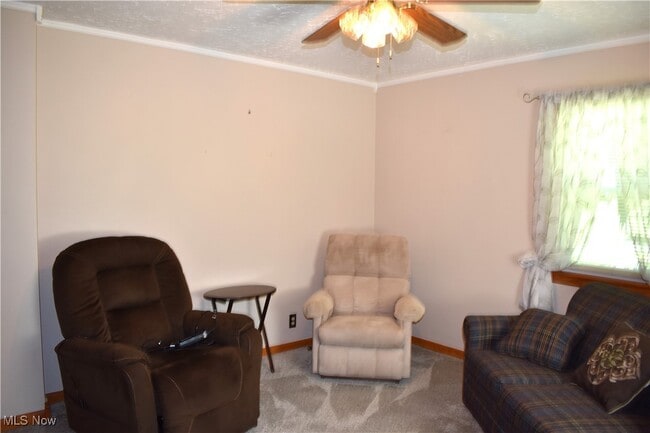 Building Photo - 2071 Dewey Rd