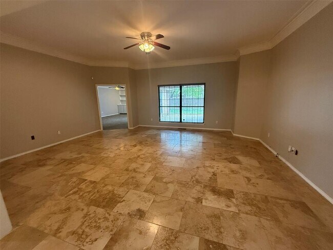 Building Photo - 8521 NW 121st St