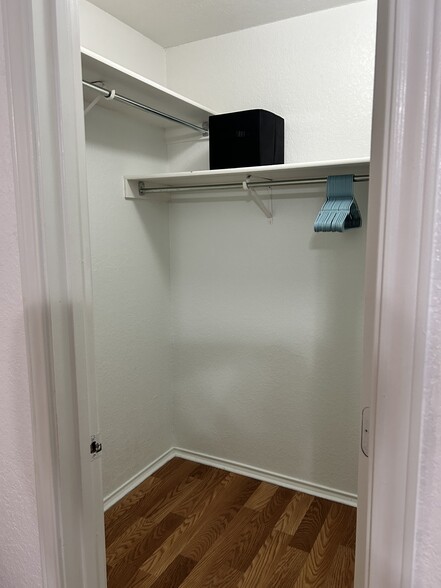 Building Photo - 867 Spyglass Dr